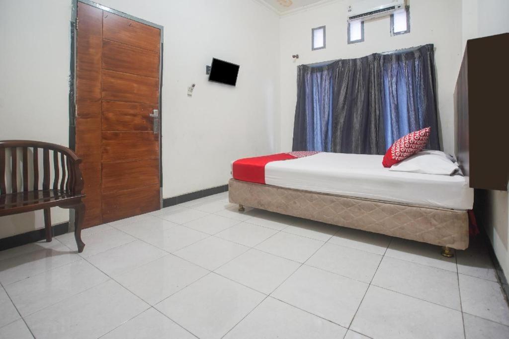 Super Oyo 3323 Icha 2* Makassar