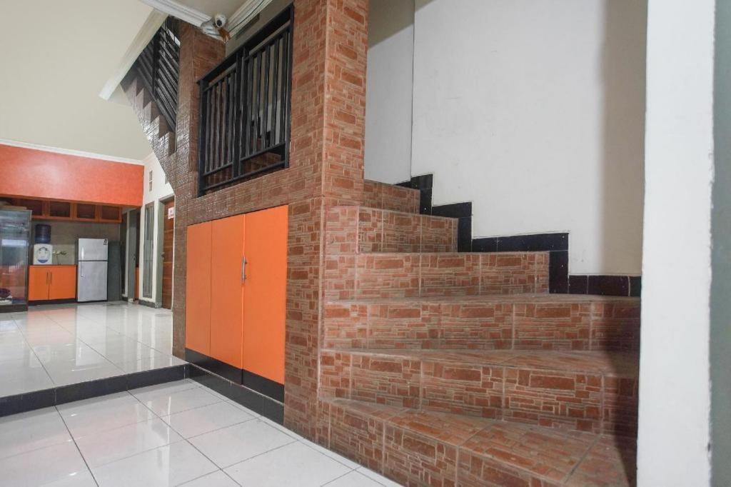 Super Oyo 3323 Icha 2*
